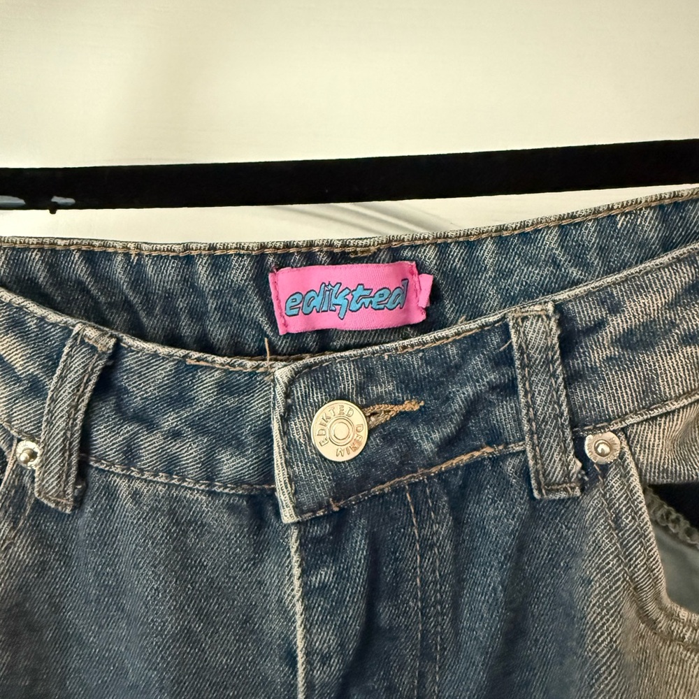 Edikted Raelynn Washed Low Rise Heans - Picture 3 of 3